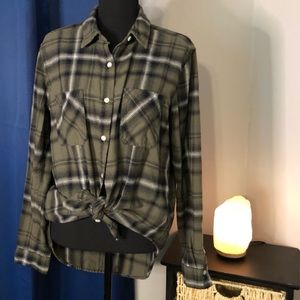 MOSSIMO Boyfriend Fit Plaid Flannel Button Down